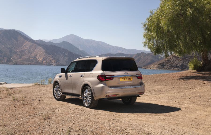  Infiniti QX80 5.6 2018 года  (фото 33 из 117)